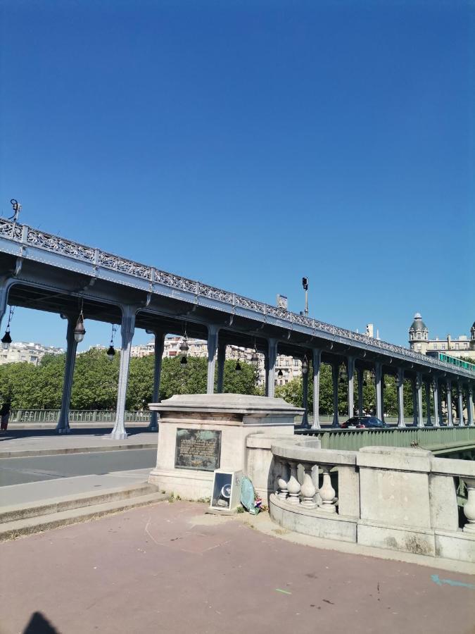 Appartement Toureifelchampselysee à Paris Extérieur photo